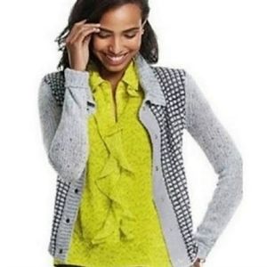 CABI chartreuse ruffled reign sleeveless blouse size XS